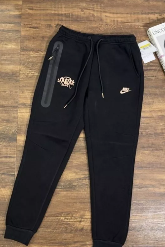 Calça Tech Fleece Nike x Syna